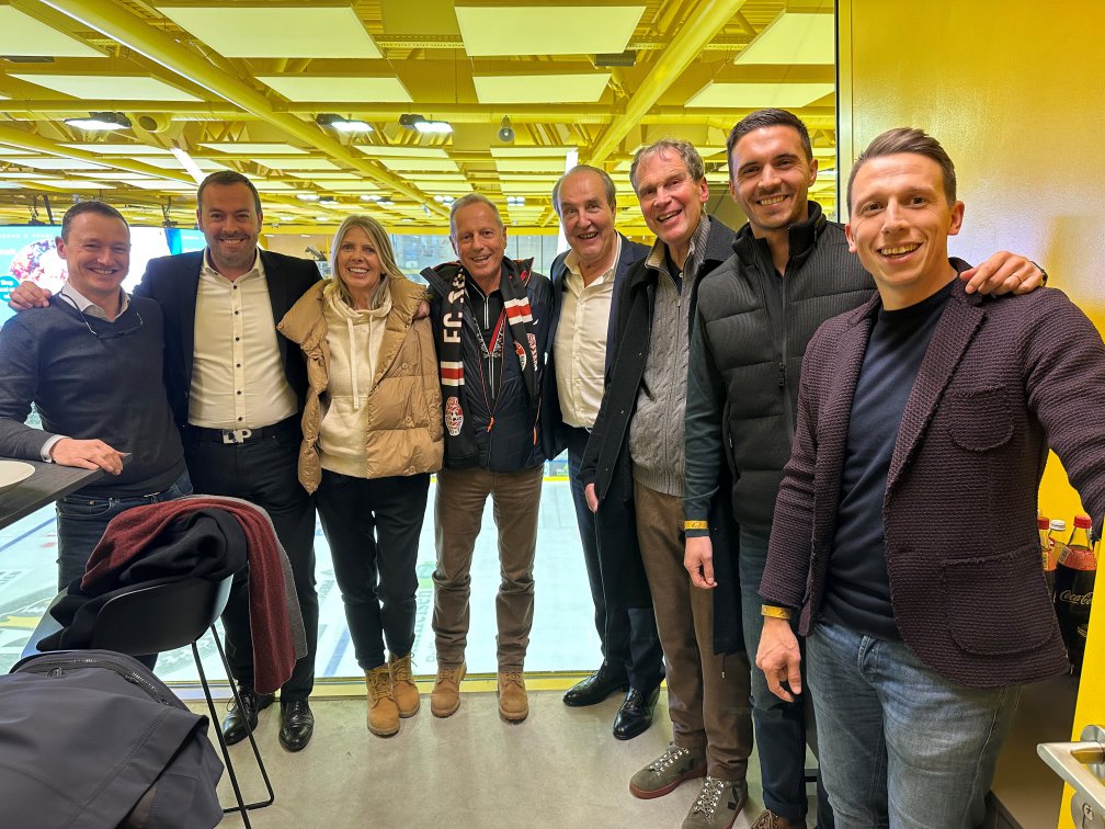 FC Südtirol zu Besuch in der Intercable Arena Arena Bruneck